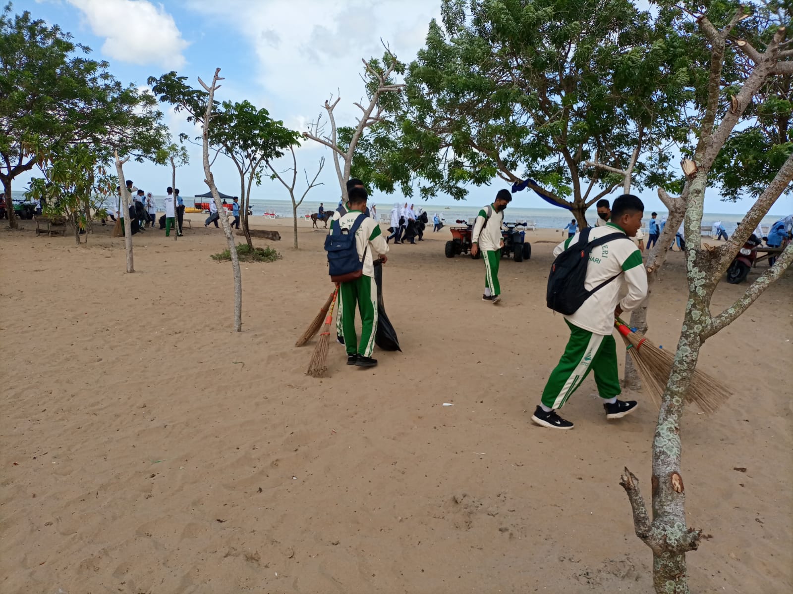 You are currently viewing Peringatan World Cleanup Day Provinsi Kalimantan Selatan