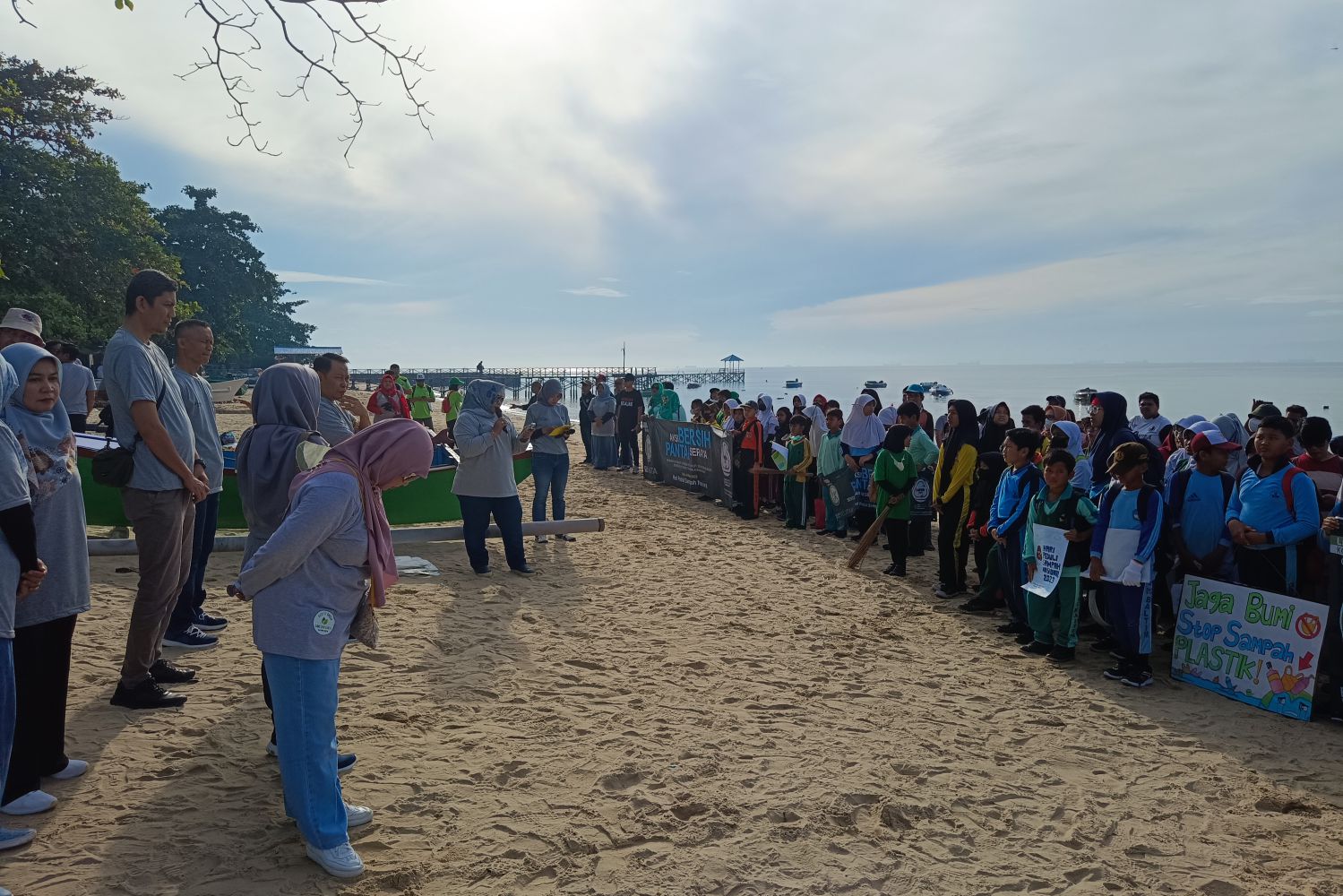 You are currently viewing Aksi Bersih Sampah Memperingati HPSN Kalimantan 2023