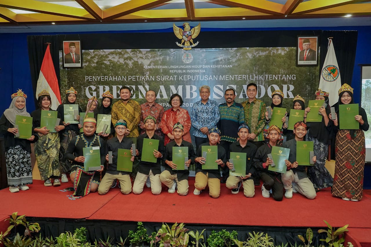 Read more about the article Menteri LHK Ajak Green Ambassador Bersama Lakukan Kerja Nyata yang Berbobot