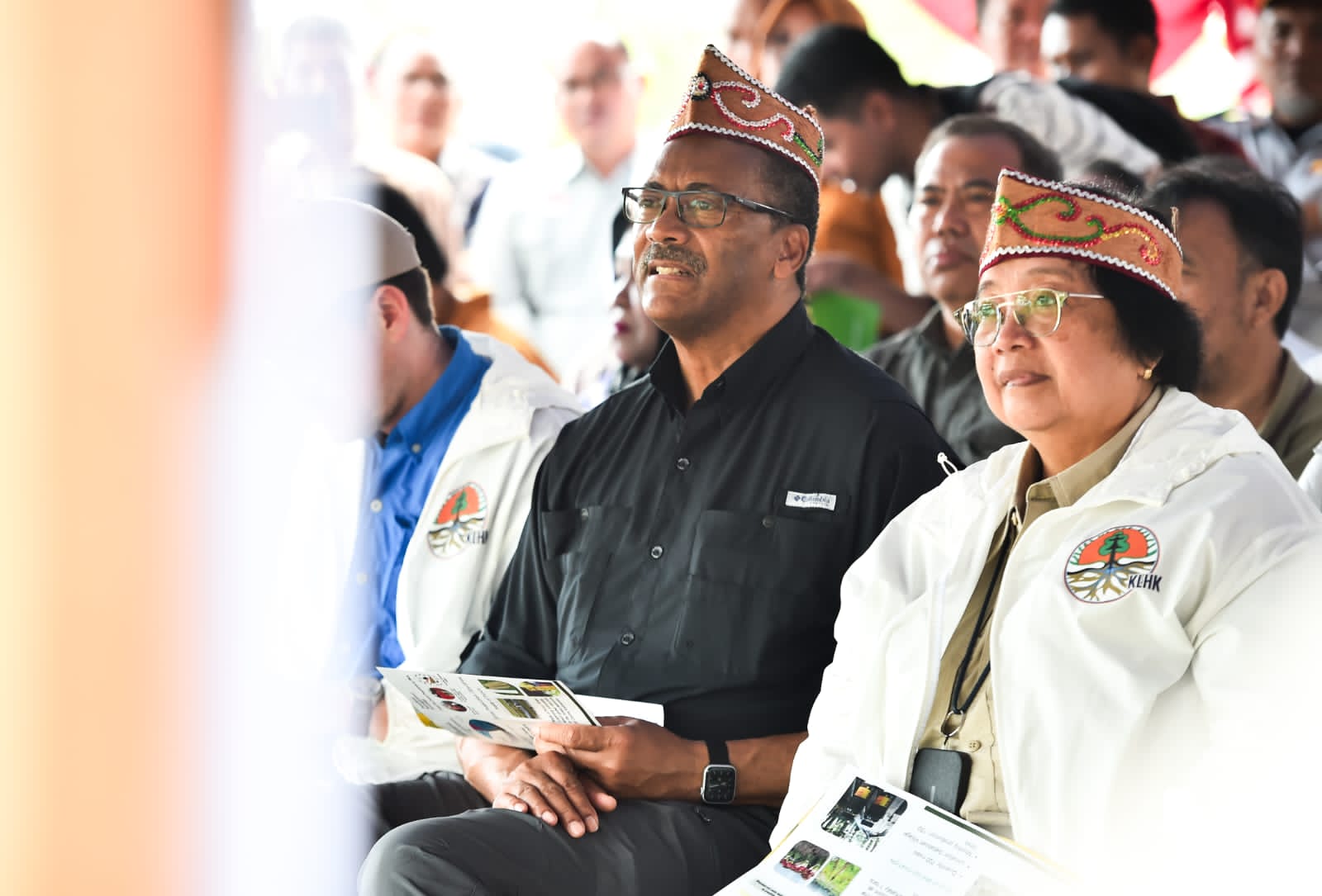 Read more about the article Kunker Di Kalteng, Chief USFS Kagumi Hutan Sosial Dan Penanganan Karhutla Indonesia